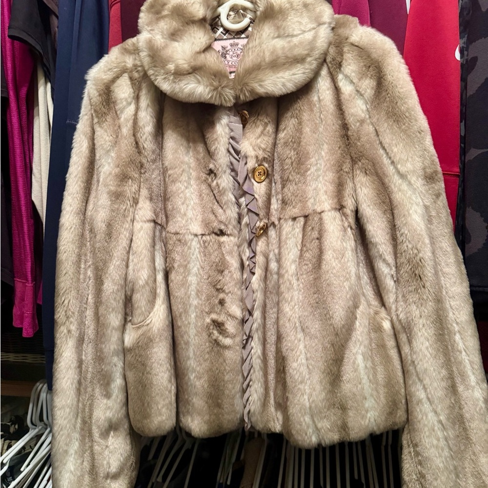 Faux Fur Luxe Juicy Couture Cream Teddy Jacket Crop Peplum Gold Like New Glam